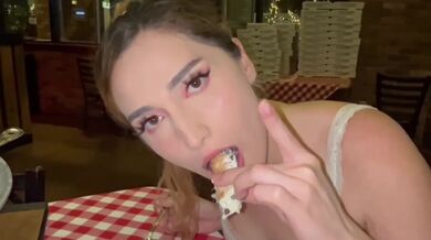 romantic Valentine’s day with boyfriend fucking and sucking Daniela Chanel.