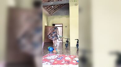 Ibu Rumah Tangga Gatel