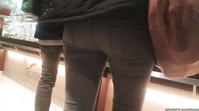 asses more more