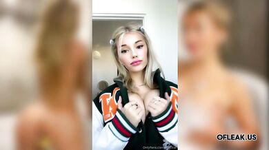Beautiful TikTok Model