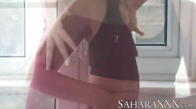 SAHARAXXX - Horny Sahara Knite shows off tight hole