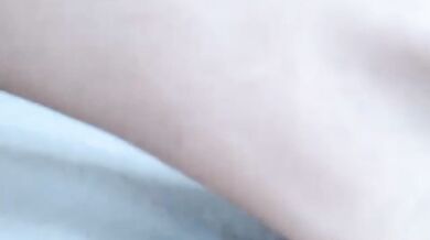 Sexy Blonde Camslut Fucks Herself To A Squirt