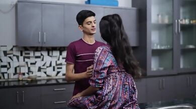 Indian Girl Couple Sex In Kichen