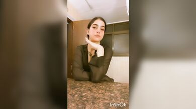 Hot Instagram Influencer Model @Jasneet6363
