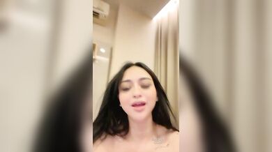 Oppi Lani Goyang Hot Bule