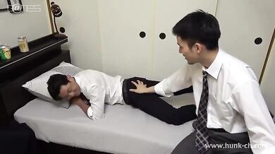 GAMS806 - MEN IN SUIT LOVE