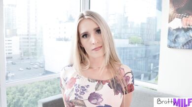 Milf Sarah Taylor Asks,"Have you tried kegels?They're Not just for women"-S8:E9