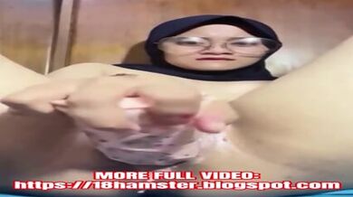 Adik Bu Guru Salsa Doyan Colmek Pake Dildo Besar