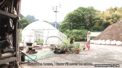 Asian Beauty Rara Toying Her Fantastic Cunt