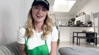 Barista girl cheats on boyfriend while he's at work "I bet you would fuck me better anyway..."