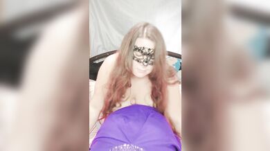 I own this SLUTS holes!