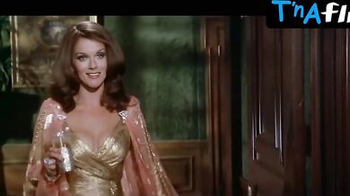 Ann-Margret Sexy Scene in The Cheap Detective