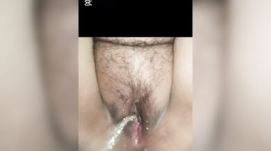 Keep staring at my peehole