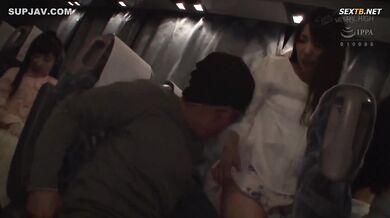 My Daughter Who Is Excited By Seeing Her Step Mother Sitting At A Slow Piston Kills Her Voice By A Night Bus