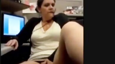 Chubby Milf Cums on the Phone at Work