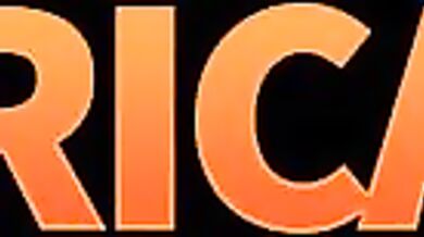 WTF! IS SHE SUCKING BBC IN FRONT OF A LION??