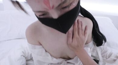 古风少女户外漏出骚穴，想要被大肉棒后入