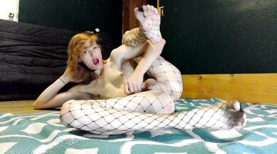 Frustrated Trans Girl Lexi Bounds Shows Off Her Body For You!