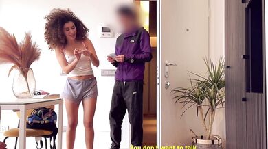 SEDUCO IL FATTORINO, MI SCOPA COME UNA PUTTANA - MI SBORRA SULLA LINGUA