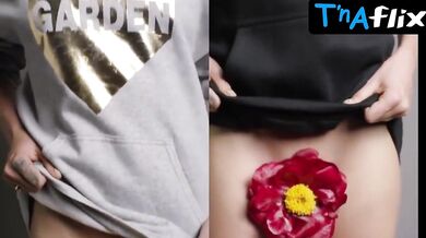 Cara Delevingne Sexy Scene in Cara Delevingne Sexy Video Seducing Her Hot Pussy