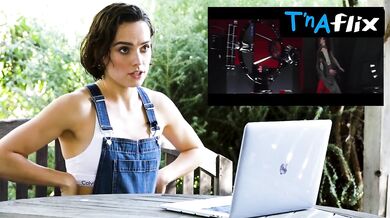 Daisy Ridley Sexy Scene in Daisy Ridley Relives Star Wars The Last Jedi's Throne Room Scene