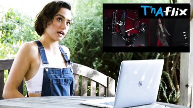 Daisy Ridley Sexy Scene in Daisy Ridley Relives Star Wars The Last Jedi's Throne Room Scene