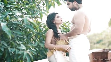 Onlyfans-resminair Dhoti Romance
