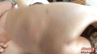 sampling the pussy of Ava Mendes