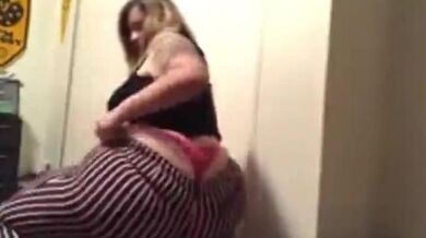 Mega PAWG Rips Pantyhose