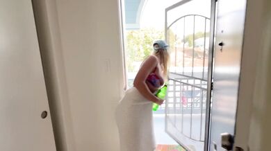 Cheating on wife with Hot Neighbor