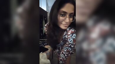 Sexy Srilankan Big Boobs Girl Showing Her Boobs Ass Pussy To Boyfriend On Video Call