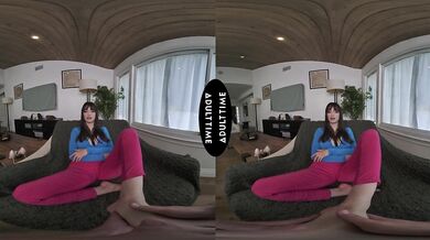 UP CLOSE VR - You Enjoy Watching MILF Lexi Luna's HUGE Tits Bouncing While She's Riding You POV