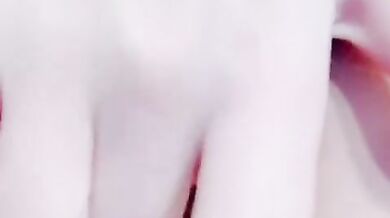 Lonely uniform Asian girl fuck at home 制服大学女生在家高潮