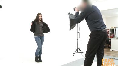 Amateur pussy so warm and tight I cum quick - FAKE AGENT