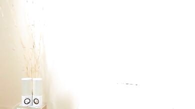 Pregnant live show nude body