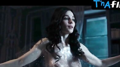 Yuliya Snigir Breasts, Bush Scene in The Master And Margarita