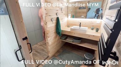 Young french suck & fuck her guest