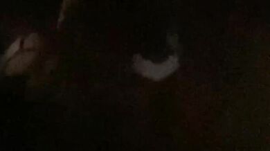 MI VECINA SE ARRODILLA A DEVOLVERME UN FAVOR