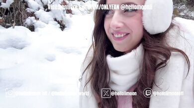 Hot Couple Baise Hard Francaise Suce Une Grosse Bite Dans La Neige en fourrure