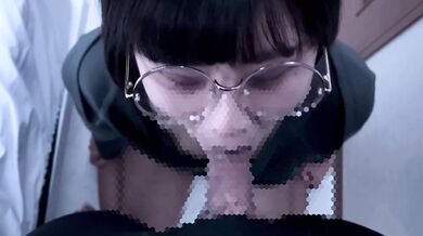 後輩の大学生がフェラで気持ちよくしたあと胸にいっぱい精子をかけられて興奮しちゃう♡お掃除フェラぶっかけ大量射精