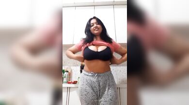 Indian Girl Showing Her Nude To Boyfriend