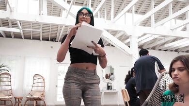 Sneaky Office Link - Nicole Rae, Johnny Love