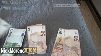 I offer my 18-year-old maid money because I want to cum inside her pussy
