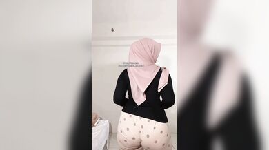 Bokep Indo Hijab Gangbang Tobrut Cantik