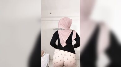 Bokep Indo Hijab Gangbang Tobrut Cantik