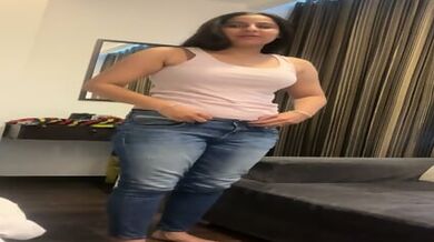 Beautiful Desi High Profile Bhabhi Fuck In Hotel