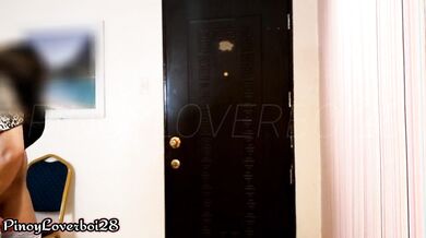 KUMPARE NAGMAMADALING PUMASOK PAG ALIS NI MISTER NI KUMARE,SARAP MO TALAGA KUMARE ANG TABA NG PUSSY