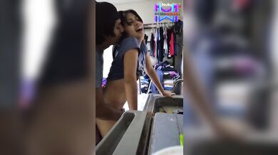 Bokep Ngewe Adek Lagi Nyuci Piring.mp4