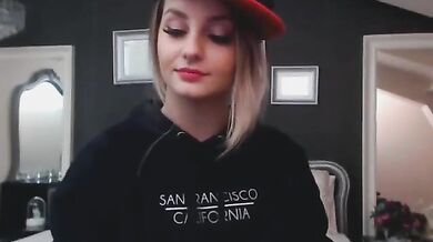 Cute College Chick Doing What College Chicks Do The Best....