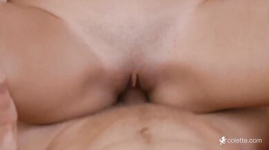 Madi and Annie threesome